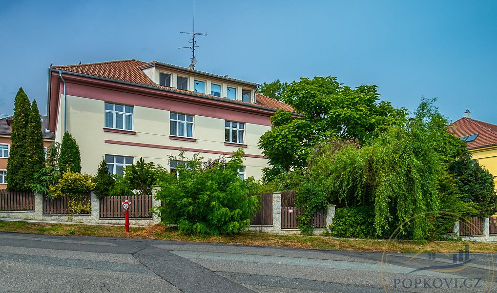 Prodej bytu 3+1 98 m², Milovice – náhled fotky 2
