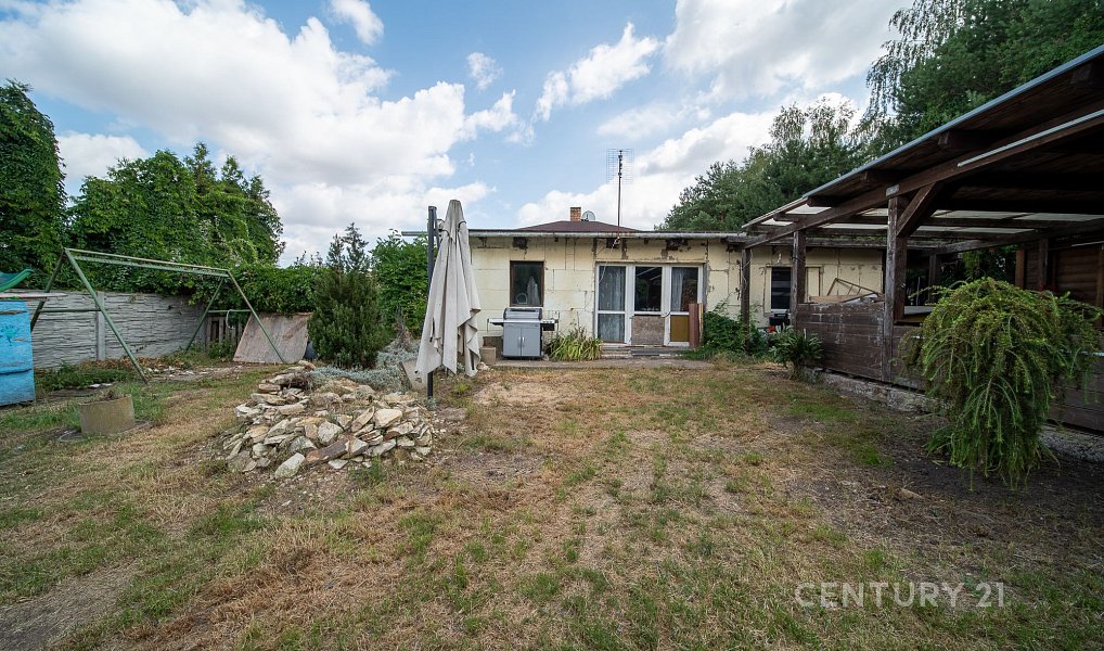 Prodej domu 145 m² s pozemkem 2 417 m², Radonice – náhled fotky 2