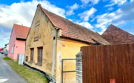 Prodej domu 110 m² s pozemkem 208 m², Obecní, Trubín, okres Beroun