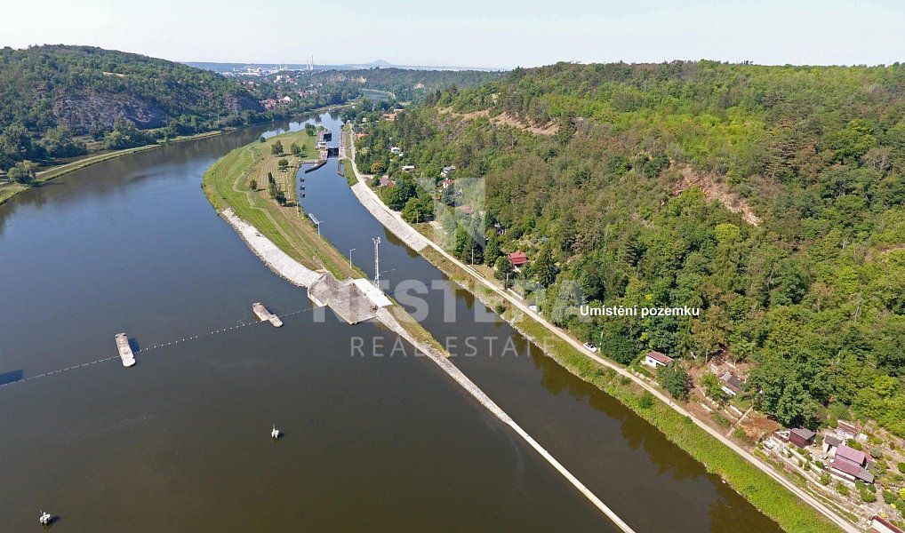 Prodej stavebního pozemku 696 m², Máslovice – náhled fotky 9