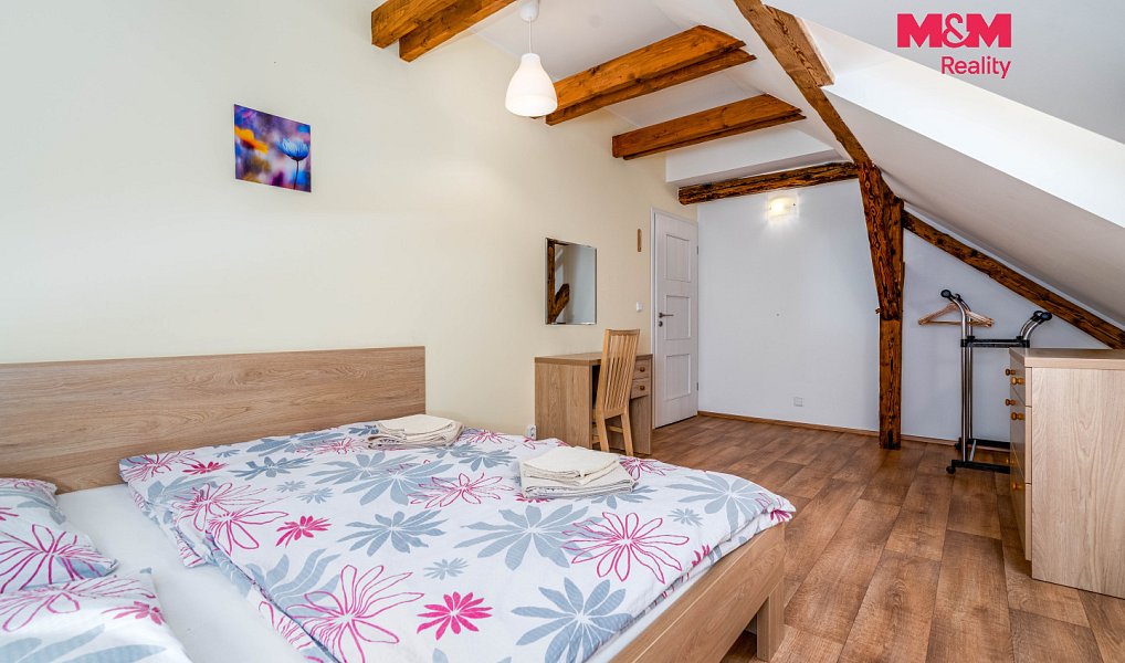 Prodej domu 325 m² s pozemkem 7 915 m², Dubá – náhled fotky 9