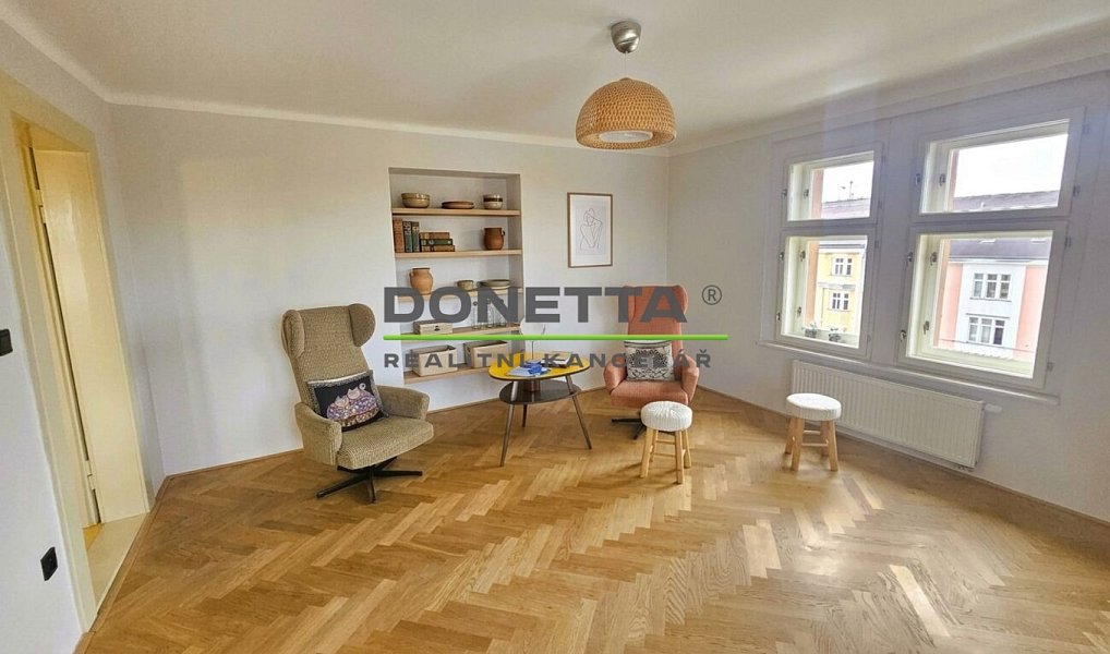 Pronájem bytu 3+1 103 m², Hradec Králové – náhled fotky 6