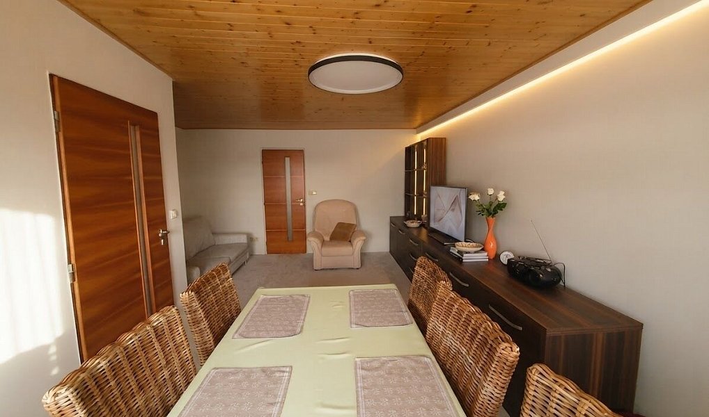 Pronájem bytu 4+1 100 m², Jílové u Prahy – náhled fotky 7