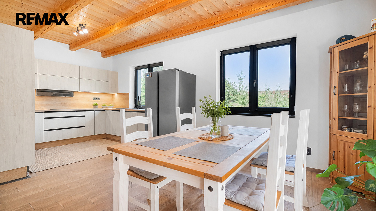 Prodej domu 104 m² s pozemkem 1 031 m² – fotografie 3