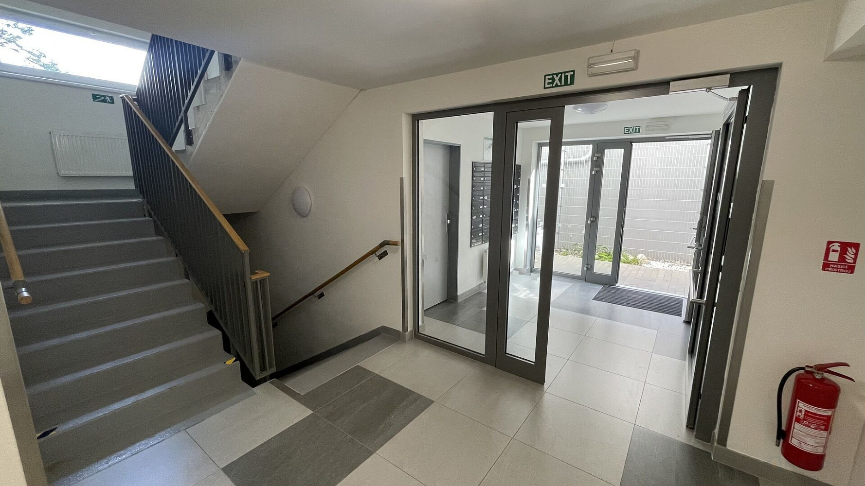 Prodej bytu 1+kk 37 m² — photo 3