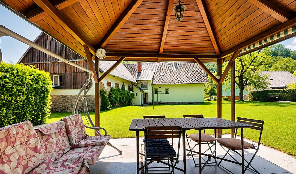 Prodej domu 180 m² s pozemkem 2 516 m², Javorník – náhled fotky 5