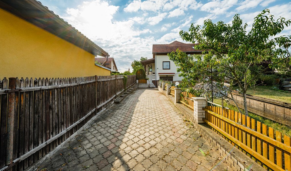Prodej domu 297 m² s pozemkem 386 m², Planá nad Lužnicí – náhled fotky 23