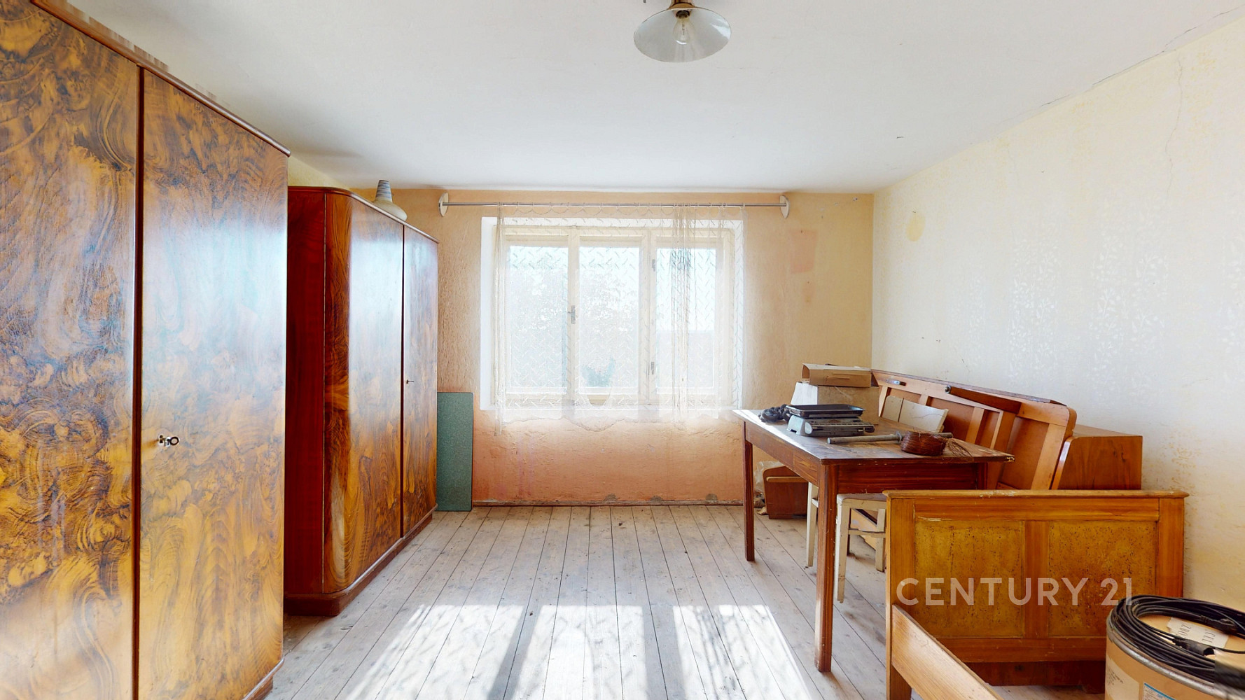 Prodej domu 200 m² s pozemkem 3 196 m² – fotografie 2
