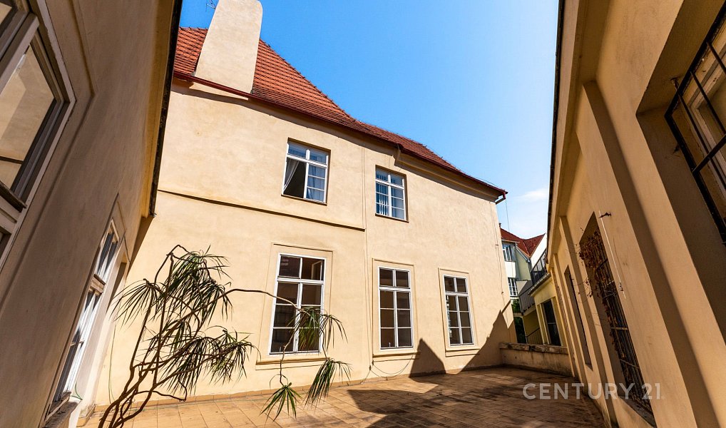 Prodej bytu 5+1 176 m², Praha – náhled fotky 19