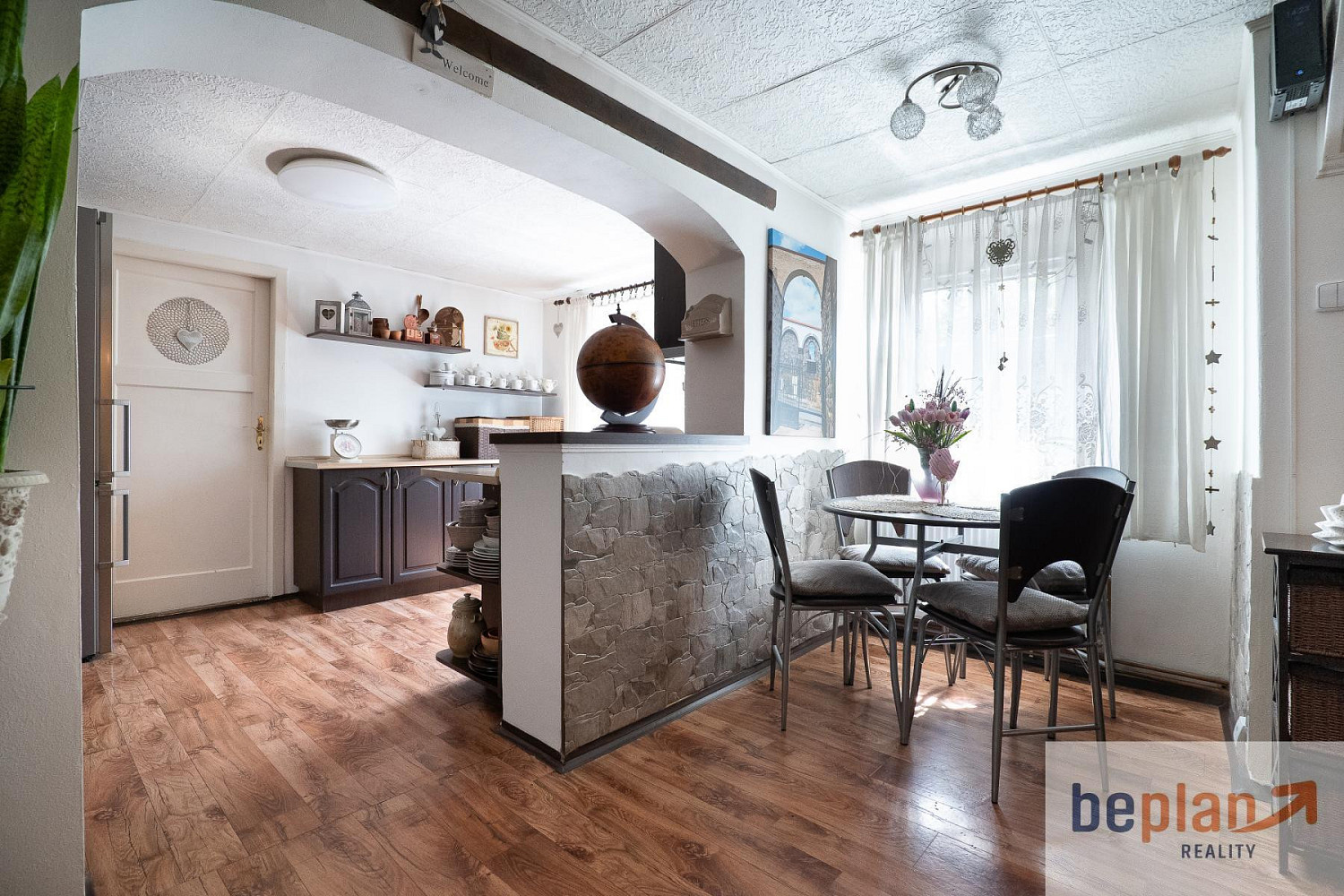 Prodej domu 342 m² s pozemkem 289 m² – fotografie 4