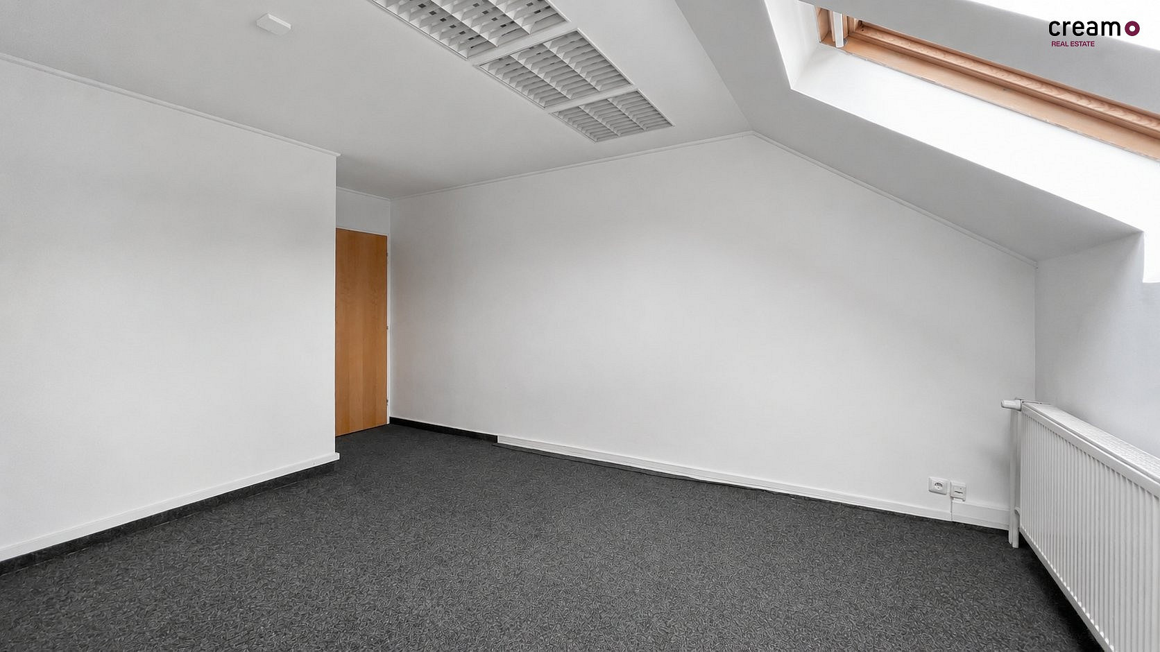 Pronájem kanceláře 17 m² – fotografie 3