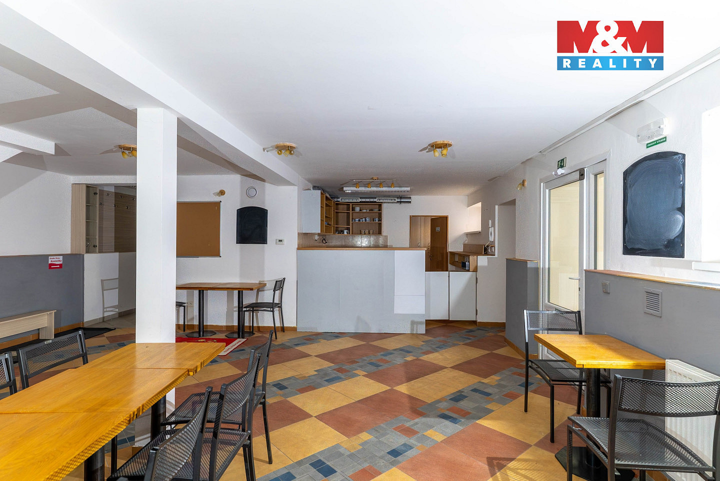 Prodej obchodních prostor 305 m² – fotografie 4