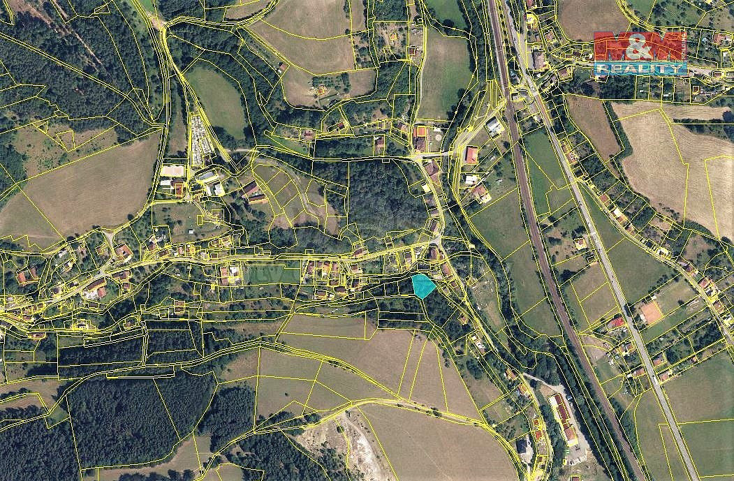 Prodej pozemku 597 m² – fotografie 3