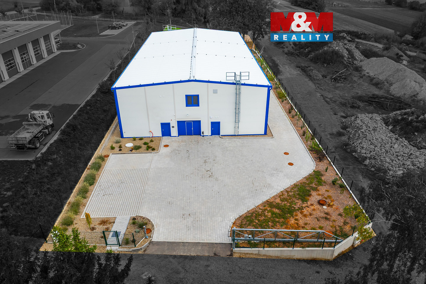 Prodej skladovacích prostor 940 m²