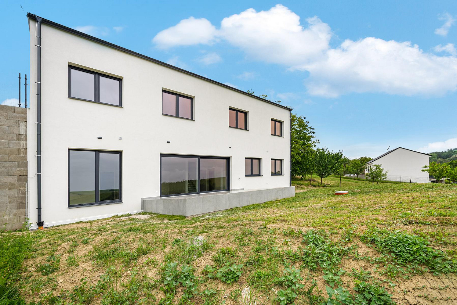 Prodej domu 220 m² s pozemkem 525 m² – fotografie 3