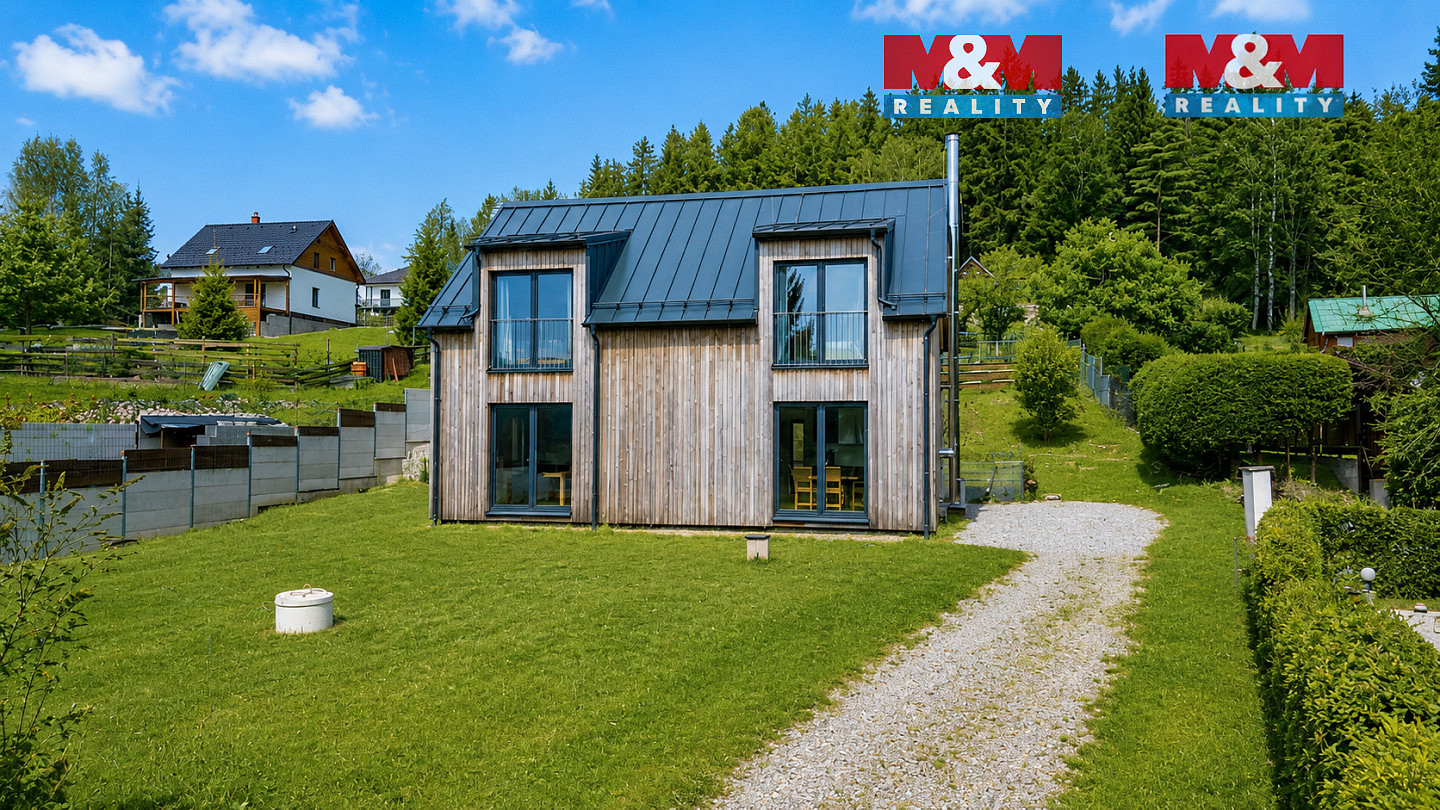 Prodej domu 147 m² s pozemkem 943 m²