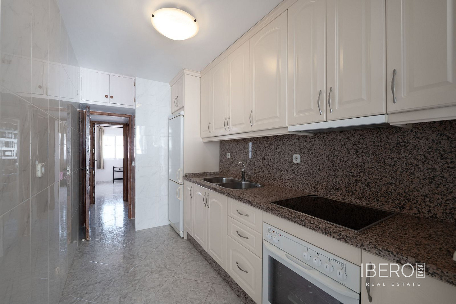 Casa 5+kk – Marbella, Nueva Andalucía - Vista 4