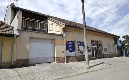 Prodej domu 384 m² s pozemkem 341 m², Julia Fučíka, Břeclav - Poštorná
