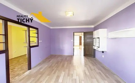 Prodej bytu 3+1 70 m², Hostovského, Hronov, okres Náchod