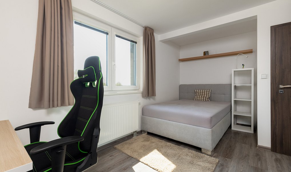 Prodej domu 241 m² s pozemkem 704 m², Klimkovice – náhled fotky 11