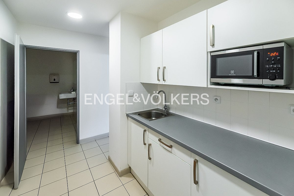 Pronájem kanceláře 130 m² — photo 5