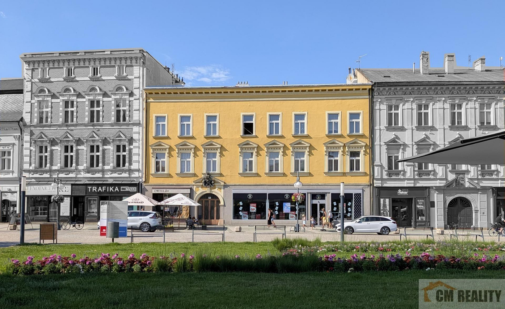 Prodej domu 1 029 m² s pozemkem 758 m² — photo 2