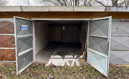 Pronájem garáží u Červeňáku - Pardubice, K Židovskému hřbitovu, Pardubice