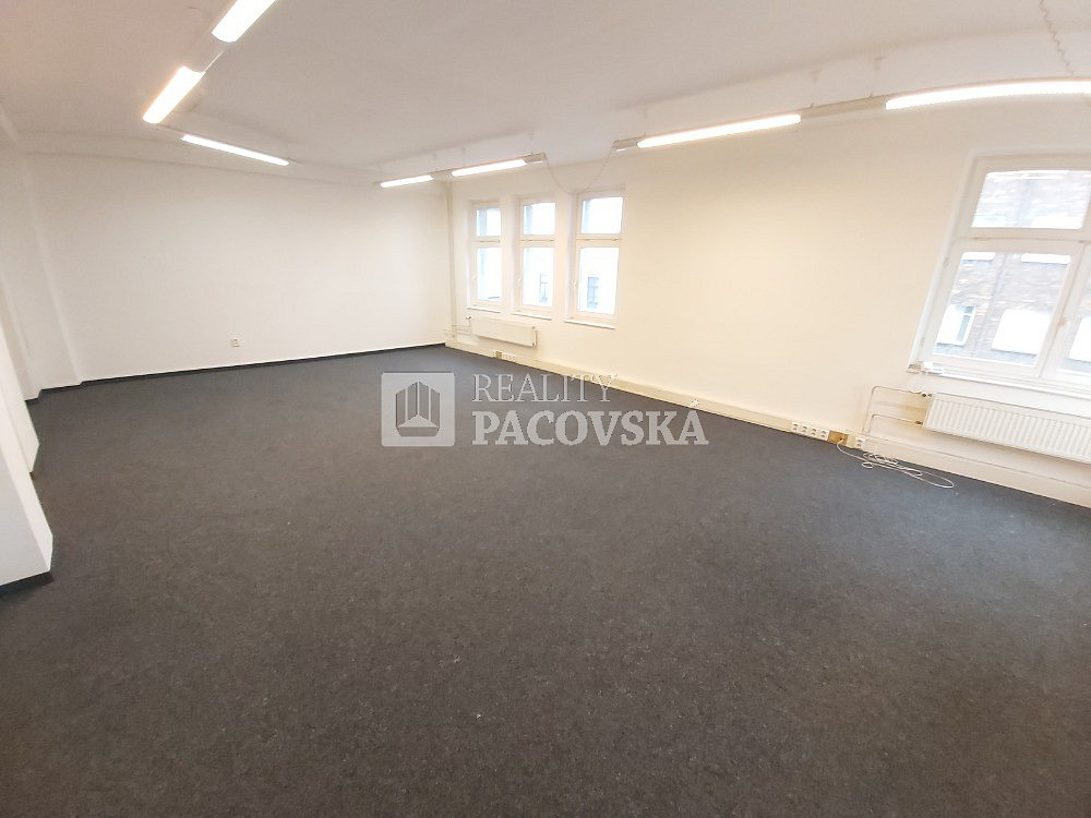 Pronájem kanceláře 65 m² – fotografie 5