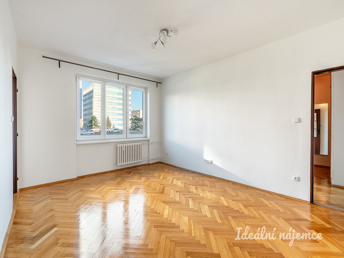 Pronájem bytu 3+1 73 m² – fotografie 4