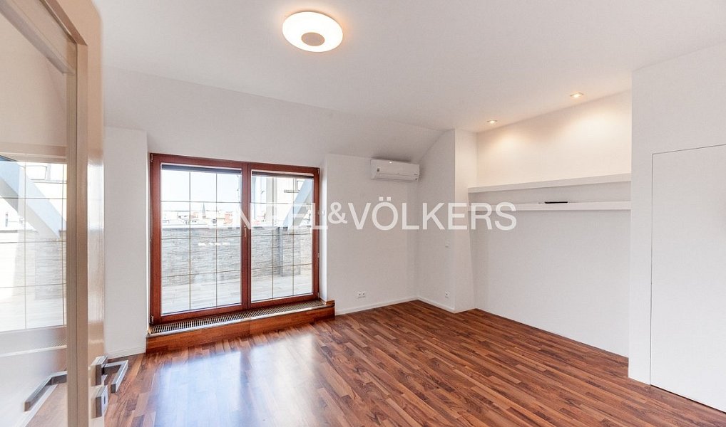 Pronájem bytu 4+kk 150 m², Praha – náhled fotky 4
