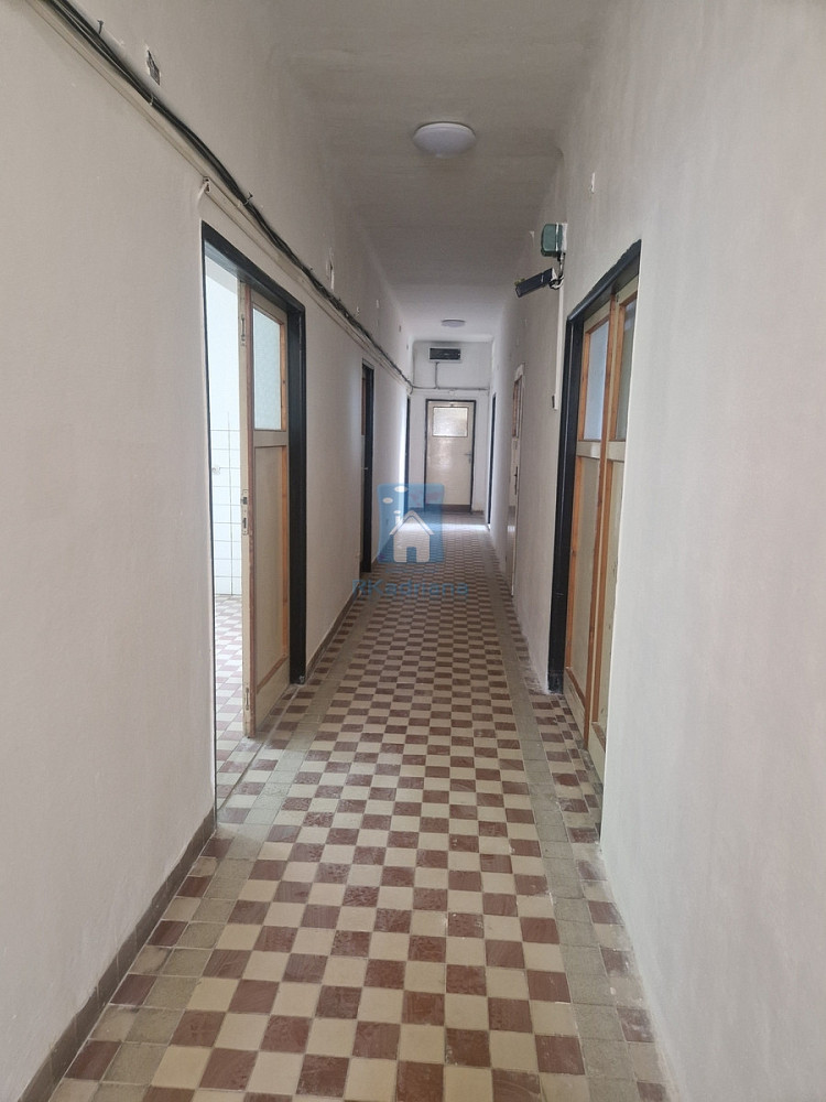 Pronájem kanceláře 13 m² - Widok 4
