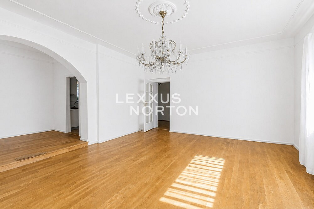 Pronájem domu 283 m² s pozemkem 375 m² – fotografie 2