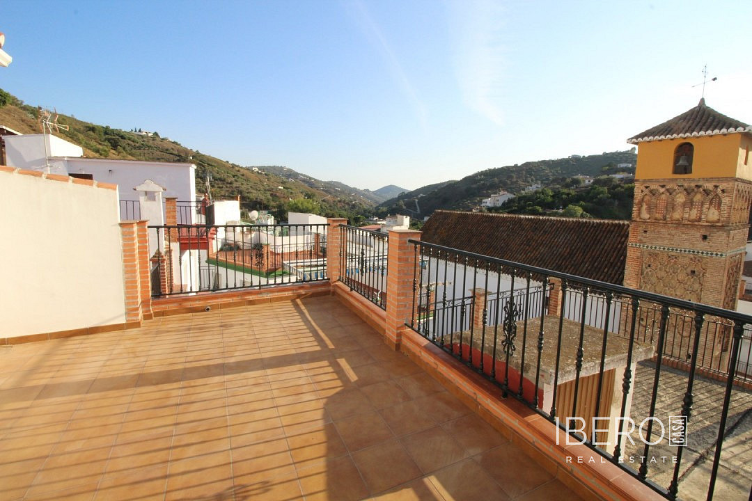 Prodej domu 200 m² s pozemkem 200 m² — photo 3