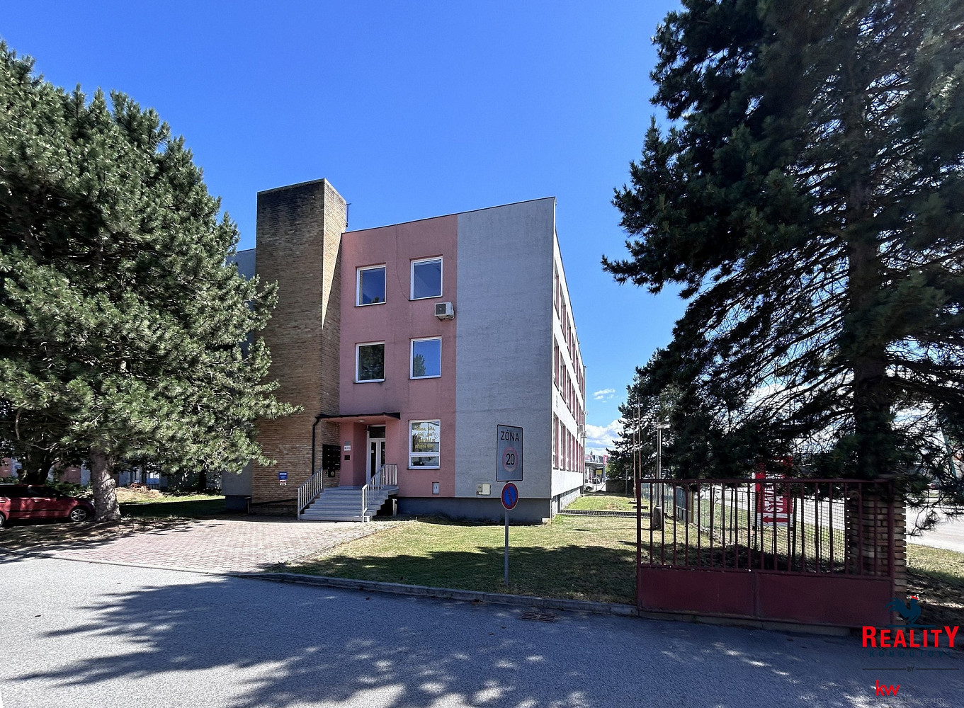Pronájem skladovacích prostor 17 m² – fotografie 5