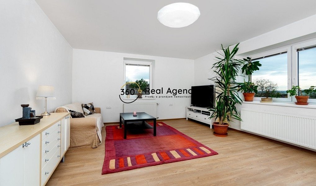 Prodej domu 299 m² s pozemkem 1 977 m², Lužec nad Cidlinou – náhled fotky 15