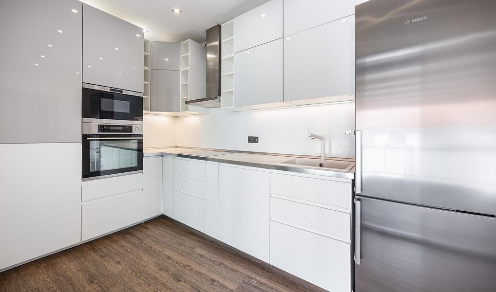 Prodej bytu 5+kk 154 m², Šlapanice – náhled fotky 3