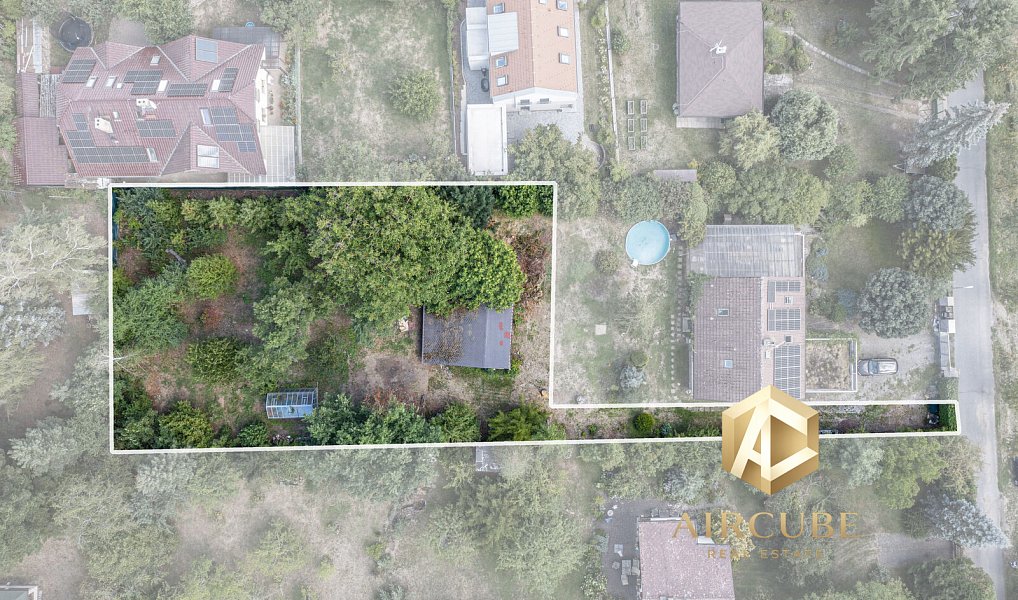 Prodej stavebního pozemku 1 211 m², Kamenice – náhled fotky 12