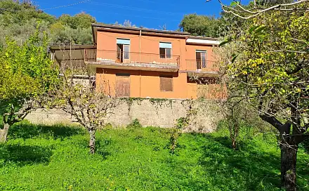 Prodej domu 130 m² s pozemkem 3 000 m², San Piero Patti, region Sicílie, Itálie