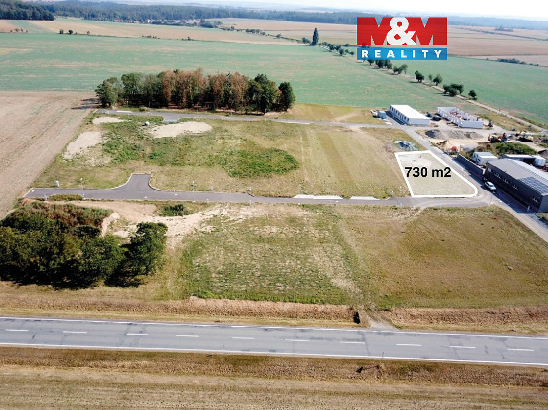 Prodej komerčního pozemku 730 m²