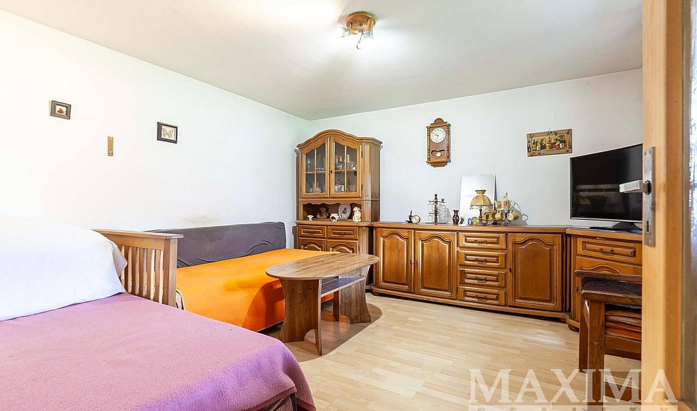 Prodej domu 196 m² s pozemkem 2 229 m², Běchary – náhled fotky 9
