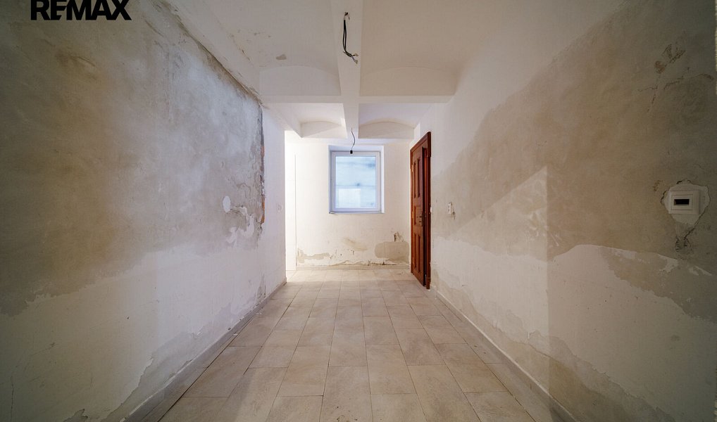 Prodej obchodních prostor 160 m², Karlovy Vary – náhled fotky 13