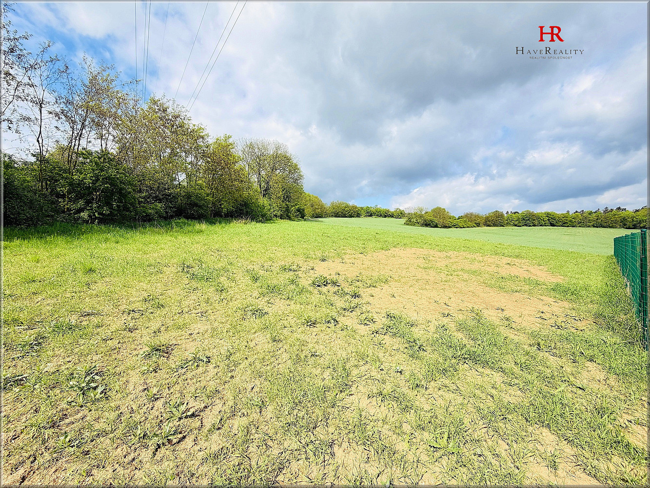 Prodej stavebního pozemku 1 334 m² – fotografie 3