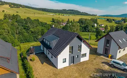 Prodej domu 473 m² s pozemkem 1 202 m²