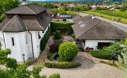 Prodej domu 518 m² s pozemkem 1 012 m², Legionářů, Mělník