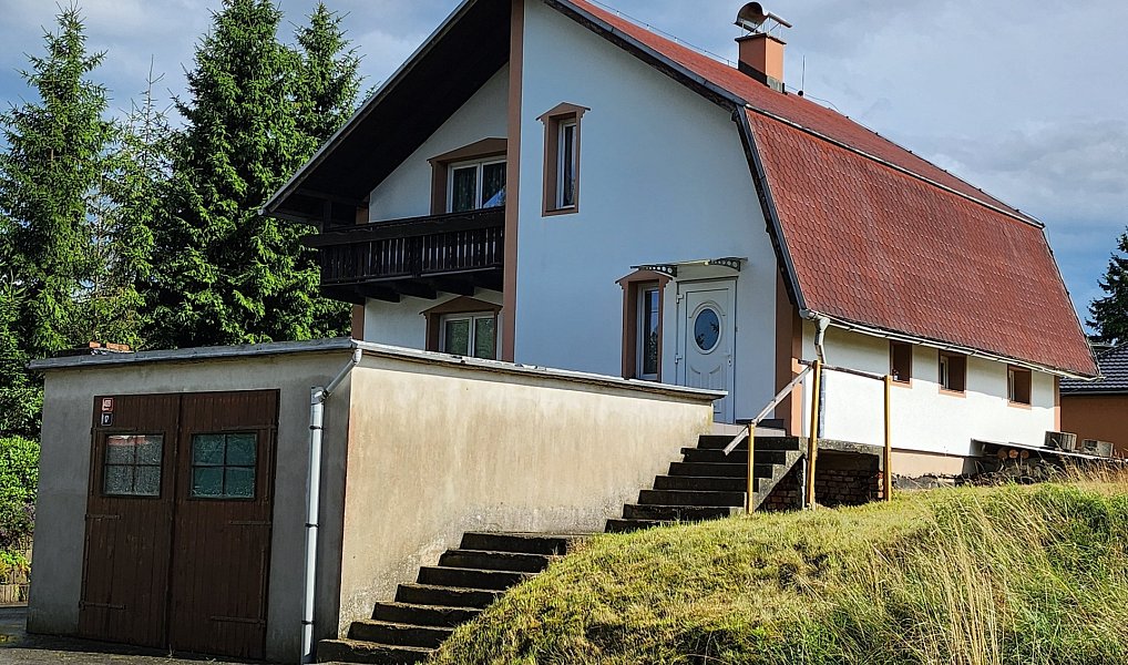 Prodej domu 180 m² s pozemkem 1 066 m², Rumburk – náhled fotky 2