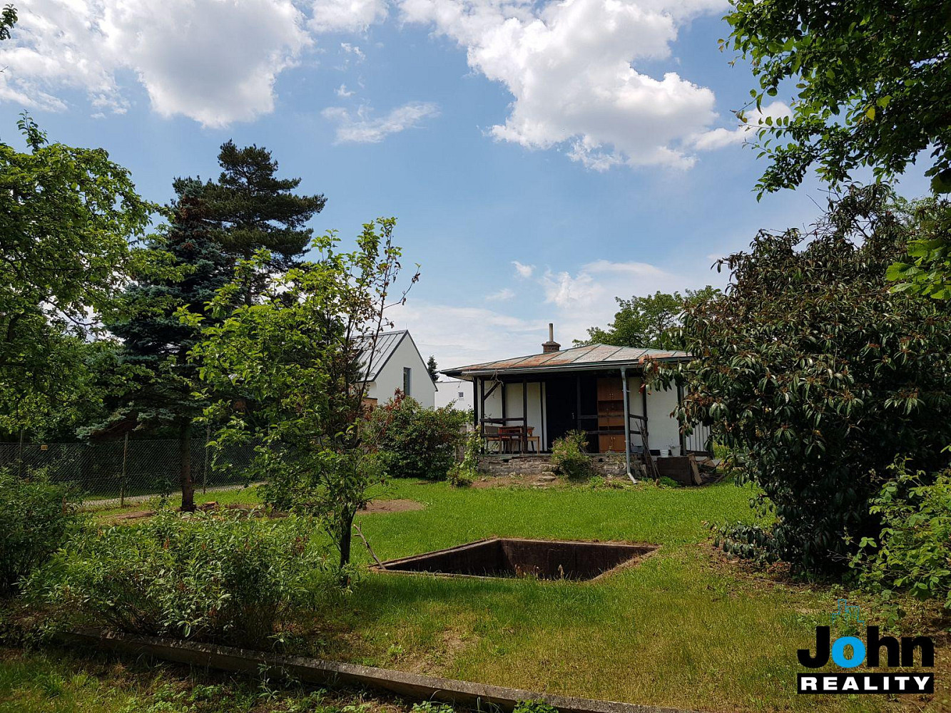 Prodej stavebního pozemku 884 m² – fotografie 4
