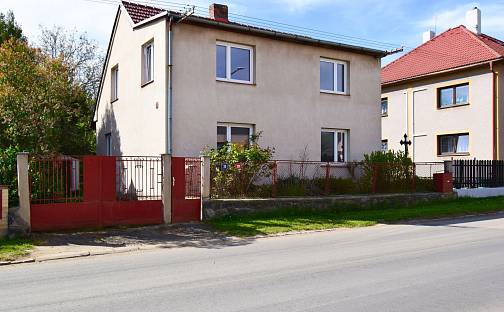 Prodej domu 200 m² s pozemkem 435 m², Nádražní, Ronov nad Doubravou, okres Chrudim