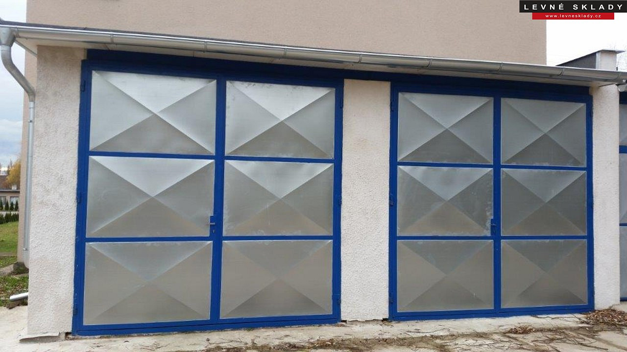 Pronájem garáže 28 m2 v kladrubech nad labem — photo 2