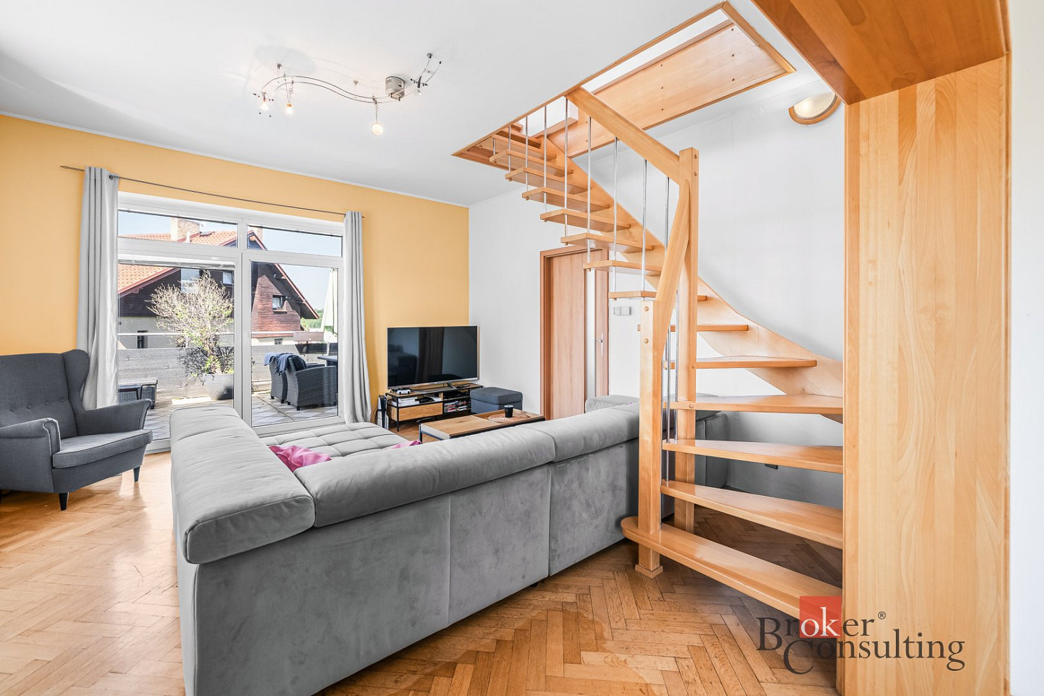 Prodej domu 250 m² s pozemkem 574 m² – fotografie 5