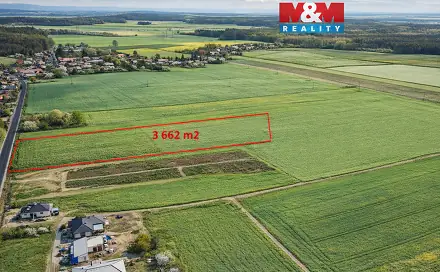 Prodej stavebního pozemku 3 662 m², Bělušice, okres Kolín
